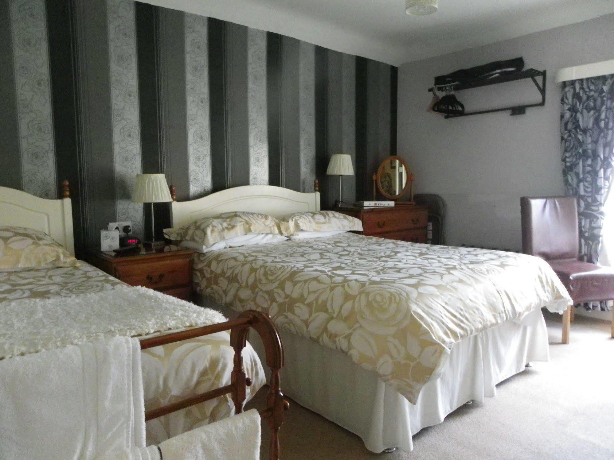 דובר Maison Dieu Guest House מראה חיצוני תמונה